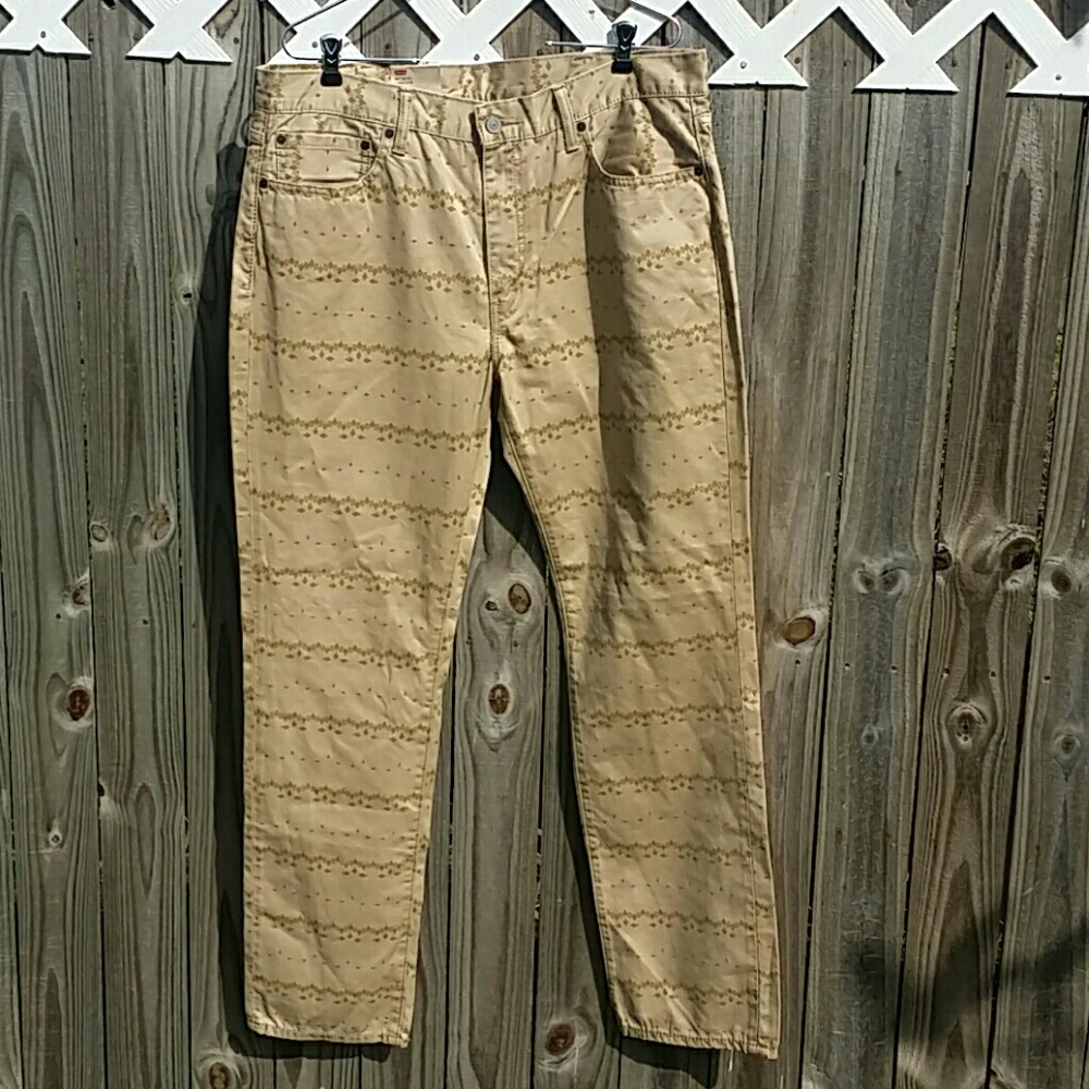 Levi’s pants brand new